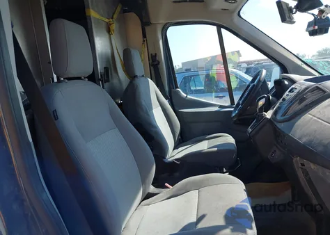 2019 Ford Transit-250 z USA, uszkodzony, nr VIN 1FTYR3XM9KKB33074